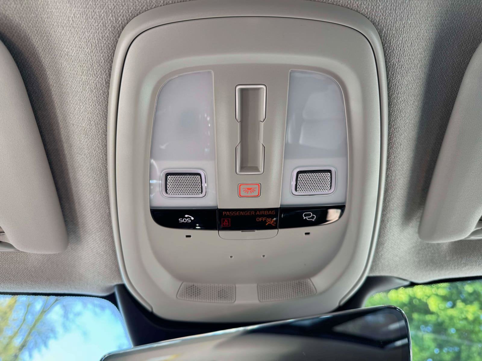 2026 Volvo XC40 Plus - Photo 32