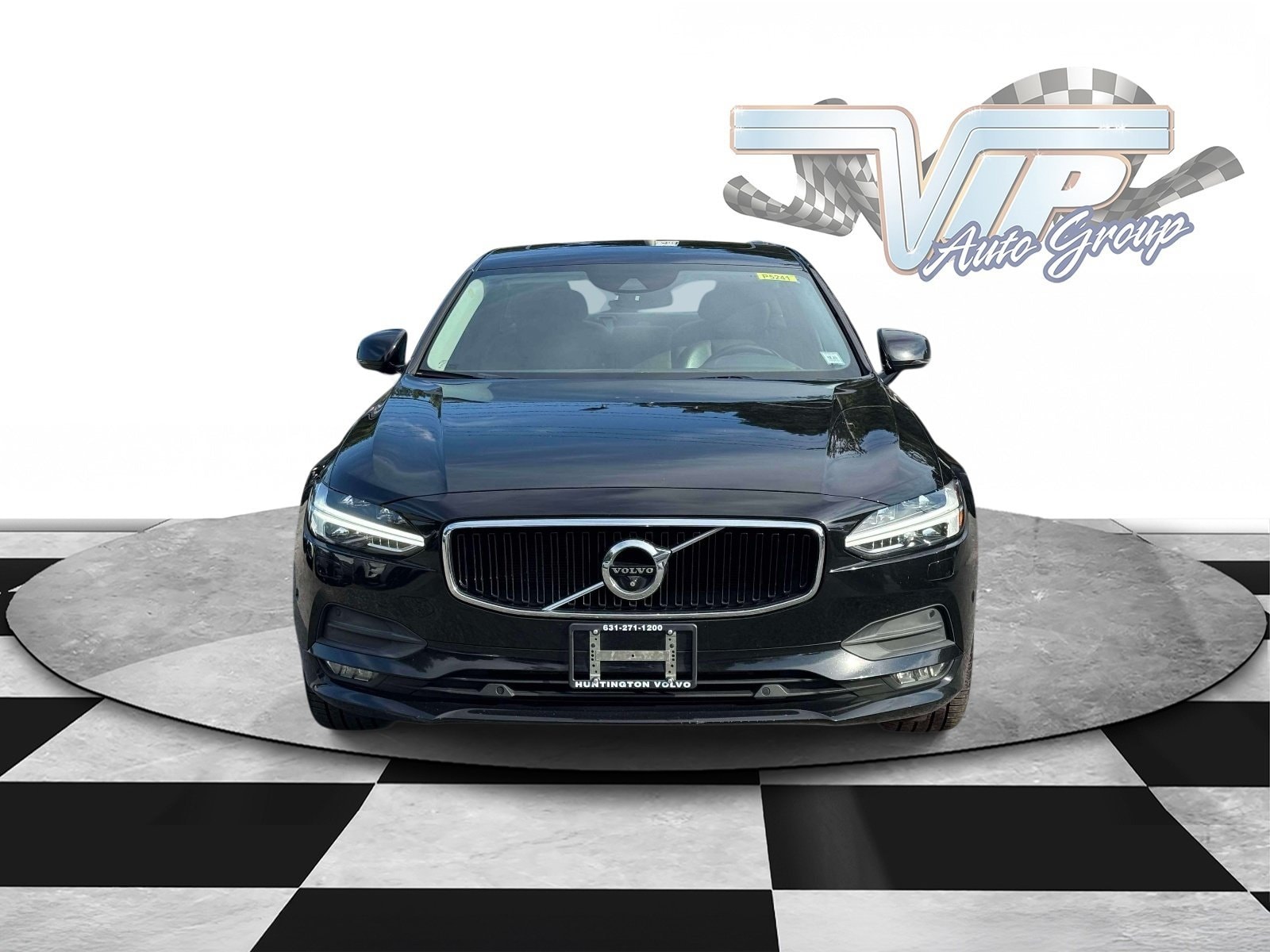 Used 2018 Volvo S90 Momentum with VIN LVY982MK3JP038962 for sale in Huntington, NY