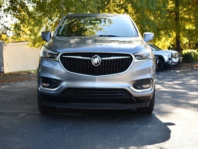 2019 Buick Enclave Essence photo 2