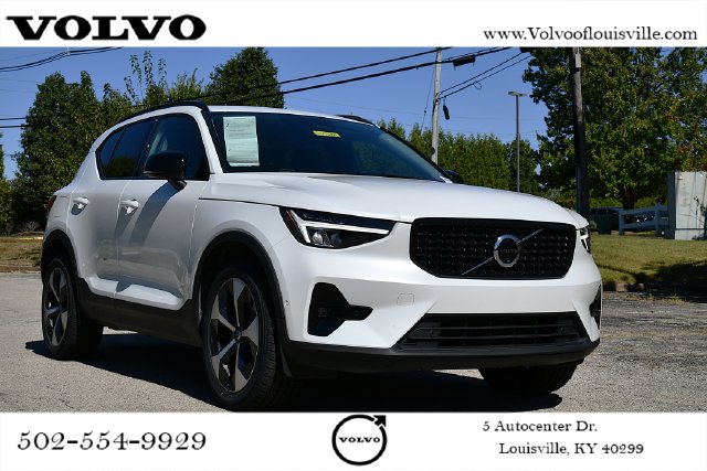 2025 Volvo XC40 Plus