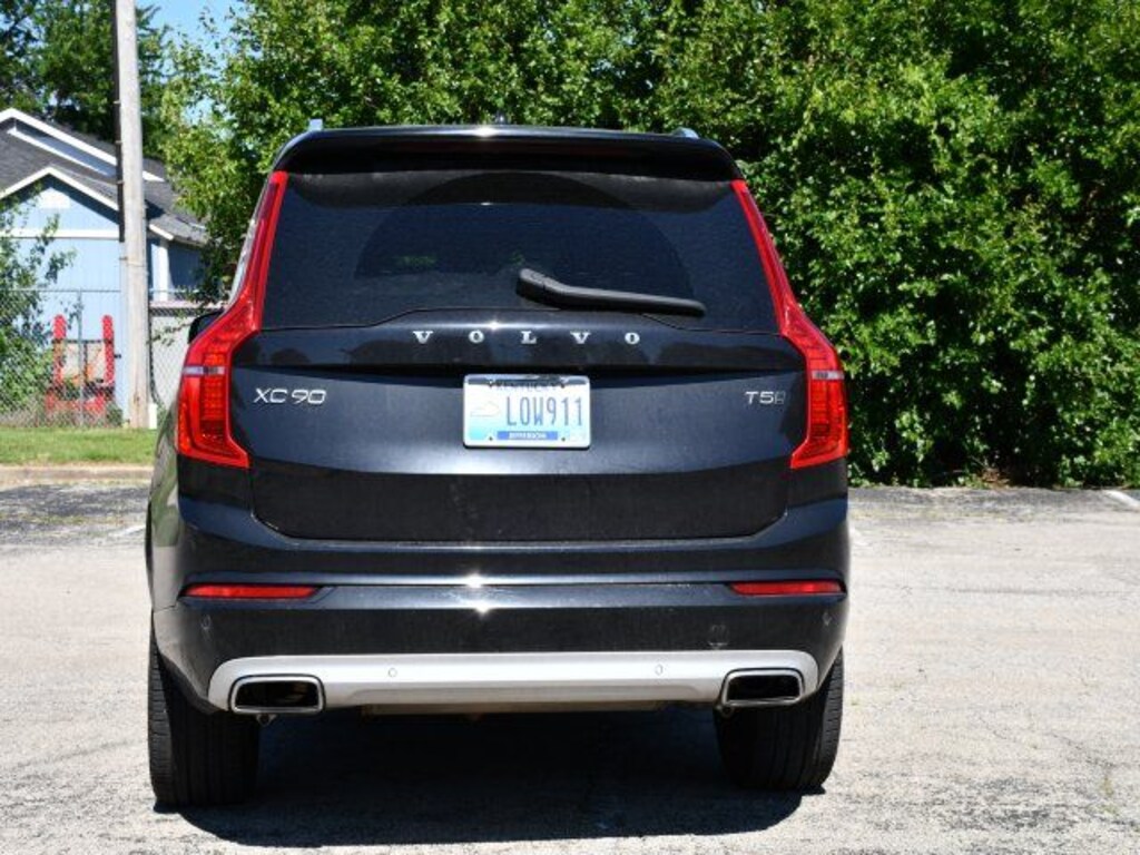 Used 2020 Volvo XC90 T5 Momentum 7 Passenger SUV
