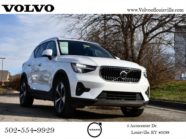 2025 Volvo XC40 Plus's photo