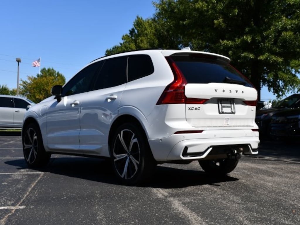 Used 2022 Volvo XC60 Recharge Plug-In Hybrid T8 R-Design Extended Range SUV