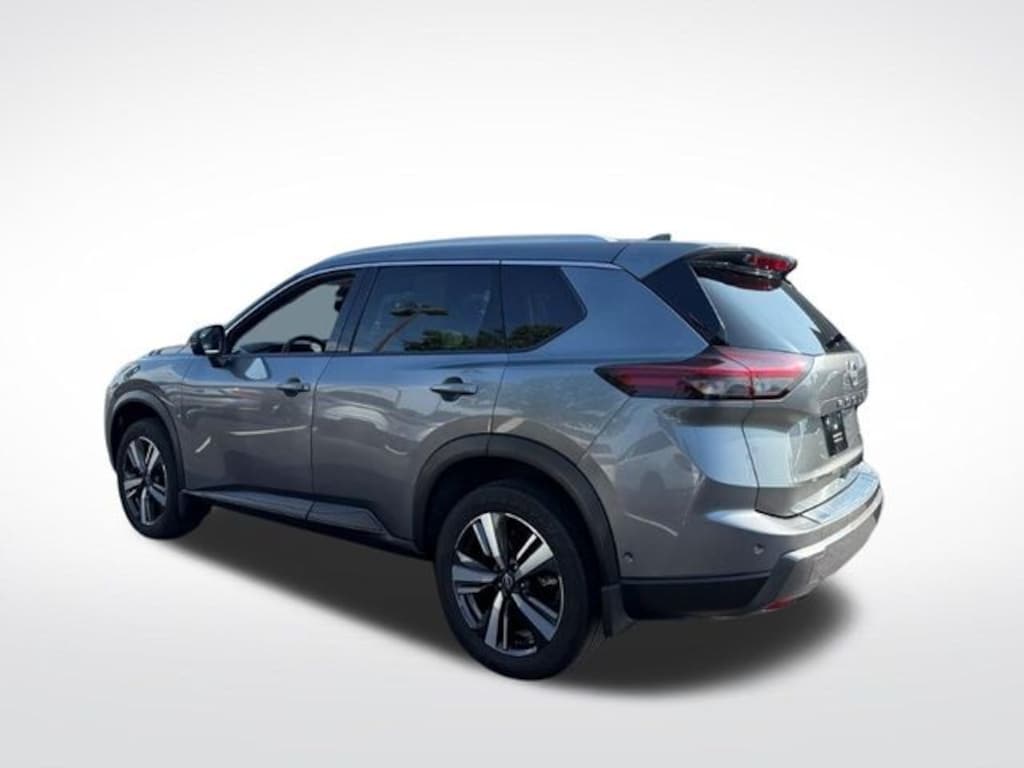 Used 2025 Nissan Rogue SL SUV