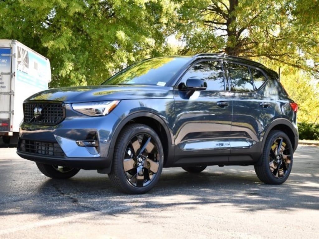 New 2026 Volvo XC40 B5 Ultra Black Edition SUV