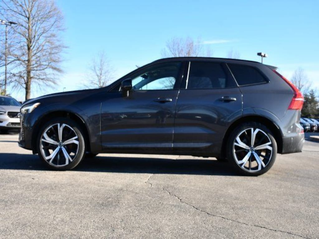 Used 2023 Volvo XC60 B5 AWD Ultimate Dark SUV