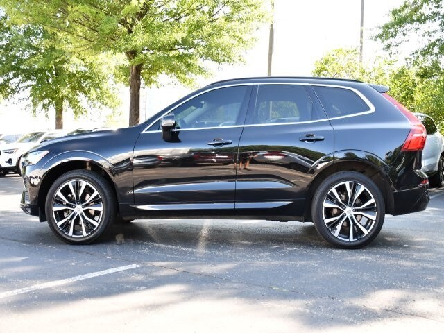 2023 Volvo XC60 B5 Core photo 2