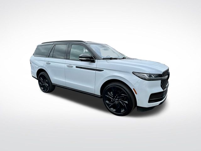 2025 Lincoln Navigator Black Label's photo