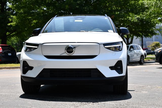 Used 2023 Volvo XC40 Plus with VIN YV4ED3UWXP2026577 for sale in Louisville, KY
