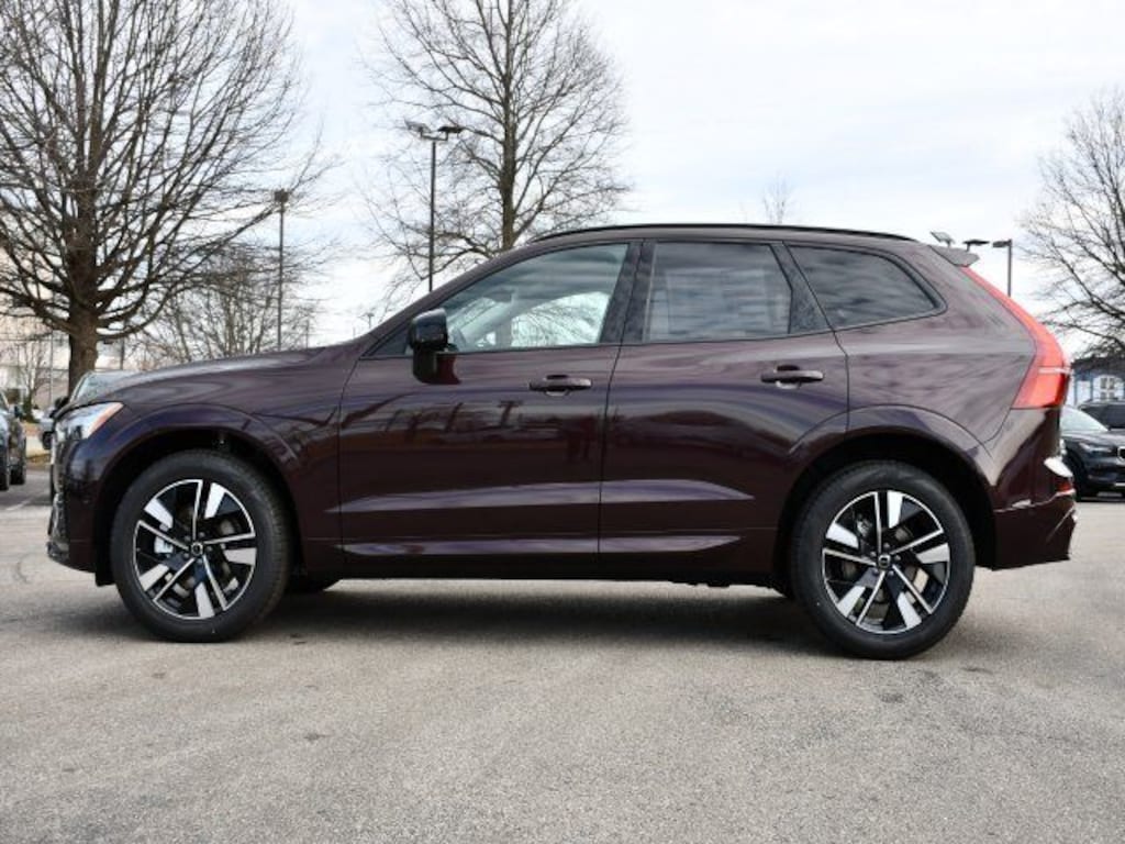 New 2026 Volvo XC60 B5 Plus SUV