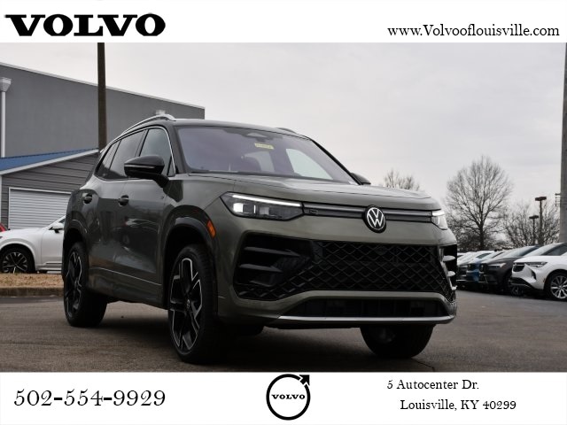 2026 Volkswagen Tiguan SEL R-LINE TURBO's photo