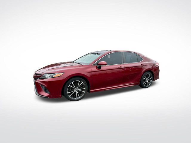 2018 Toyota Camry SE photo 3