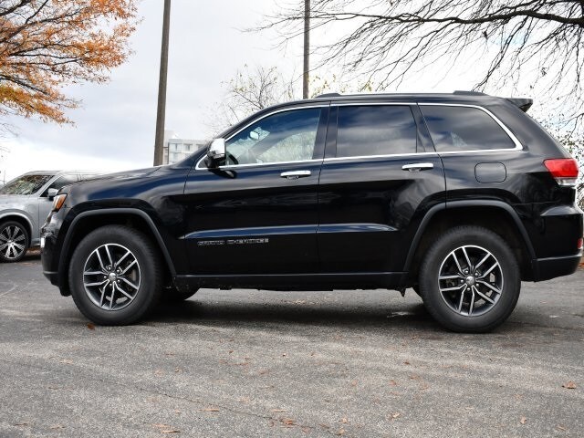 2017 Jeep Grand Cherokee Limited photo 3