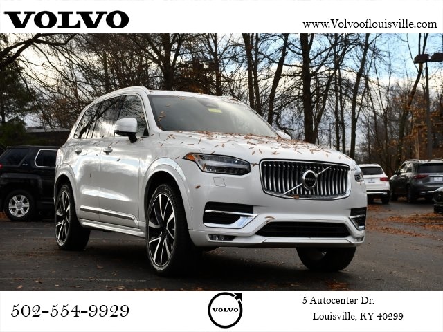 2023 Volvo XC90 Plus's photo