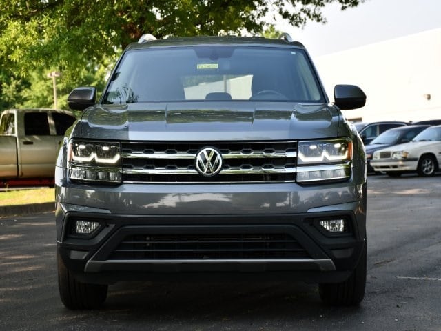 Used 2018 Volkswagen Atlas SE with VIN 1V2CP2CA1JC594282 for sale in Louisville, KY