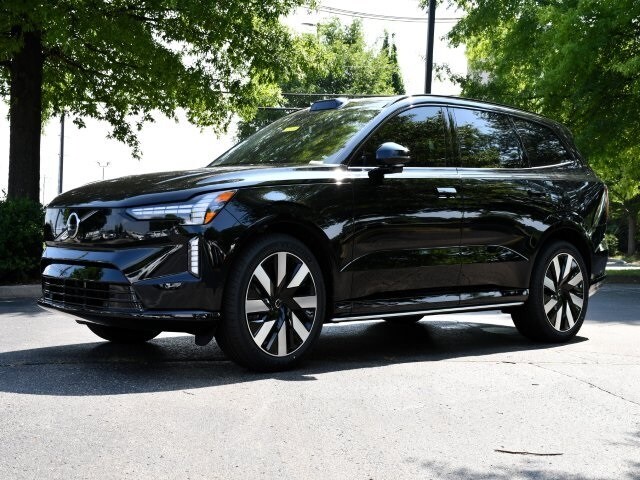 2025 Volvo EX90 Twin Motor Performance Ultra photo 3