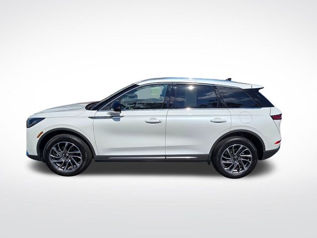 2020 Lincoln Corsair Standard photo 2