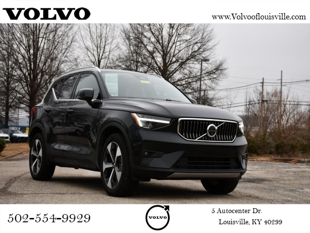2025 Volvo XC40 Plus's photo