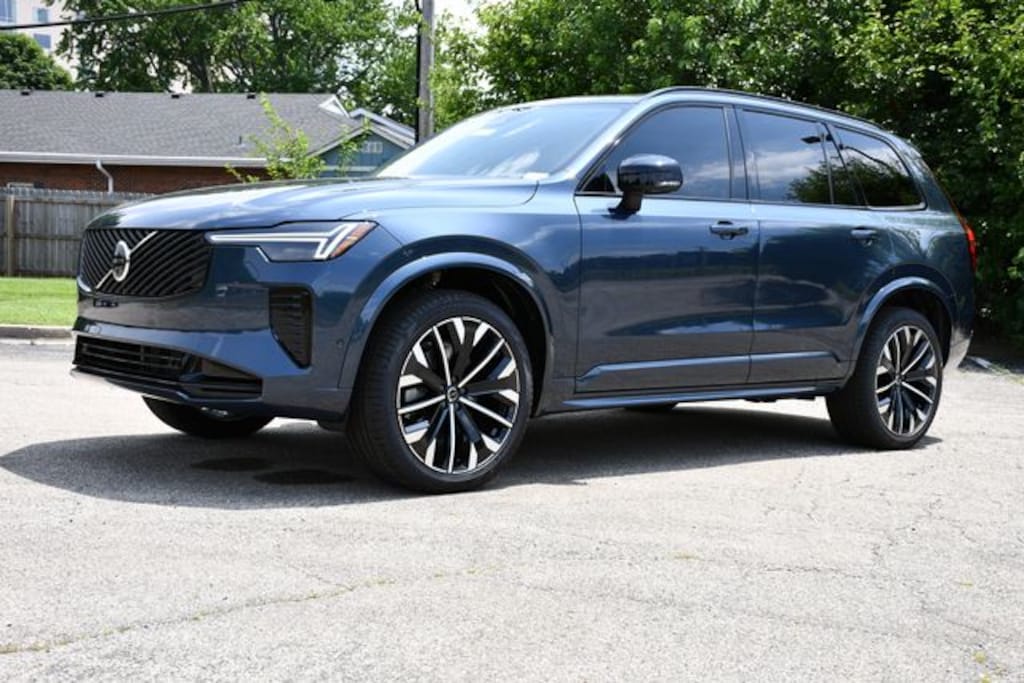 New 2026 Volvo XC90 B6 Ultra Dark Theme 7-Seater SUV