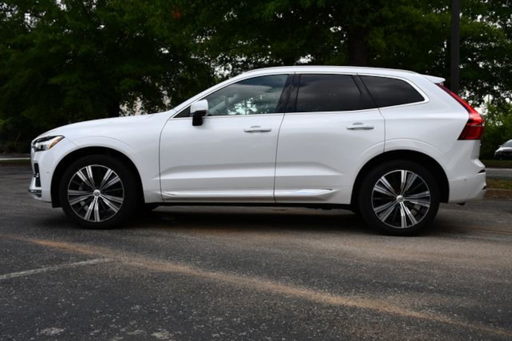 Used 2023 Volvo XC60 B5 AWD Plus Bright SUV