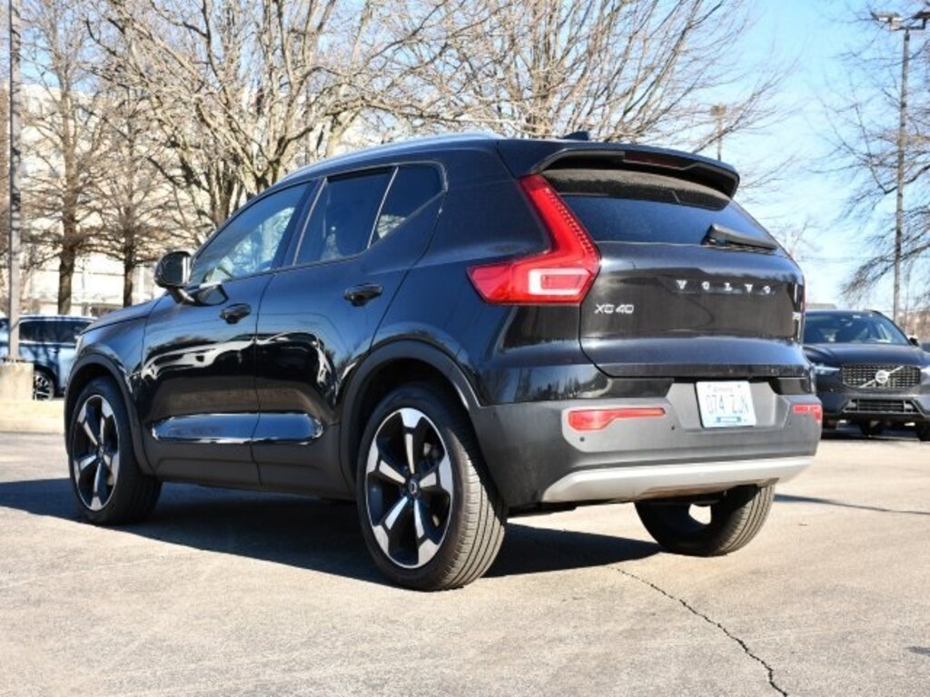 Used 2019 Volvo XC40 T5 Momentum SUV