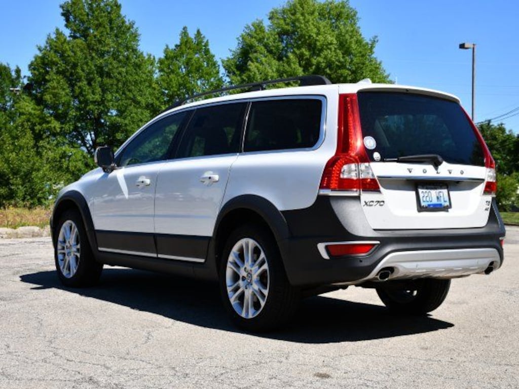 Used 2016 Volvo XC70 T5 Platinum Wagon