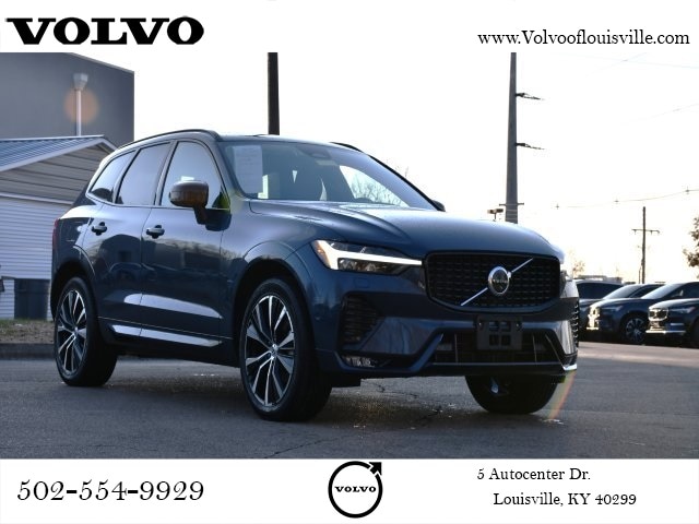 2025 Volvo XC60 Plus's photo