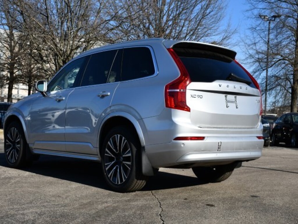 Certified 2022 Volvo XC90 T6 AWD Momentum 7 Seater SUV