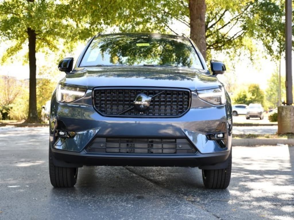 New 2026 Volvo XC40 B5 Ultra Black Edition SUV