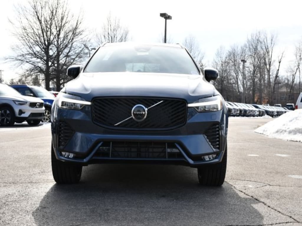 New 2026 Volvo XC60 B5 Ultra SUV