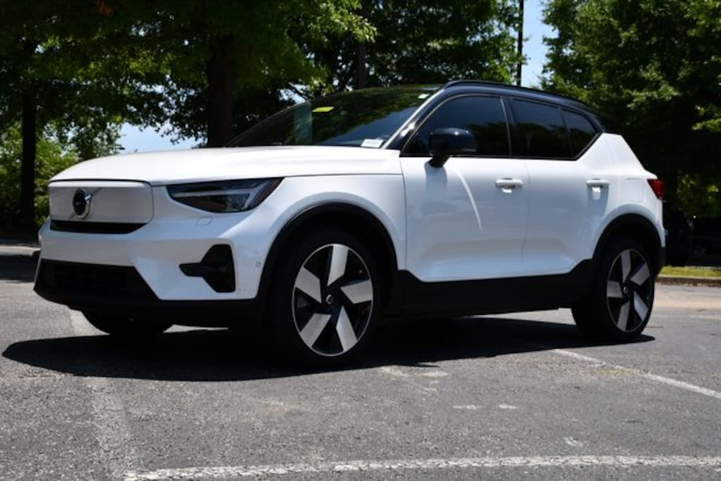 Used 2023 Volvo XC40 Recharge Pure Electric Plus SUV