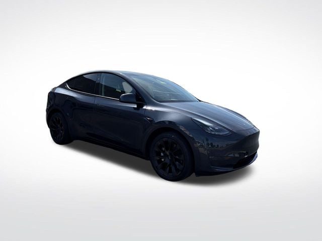 2024 Tesla Model Y Long Range Dual Motor All-Wheel Drive's photo