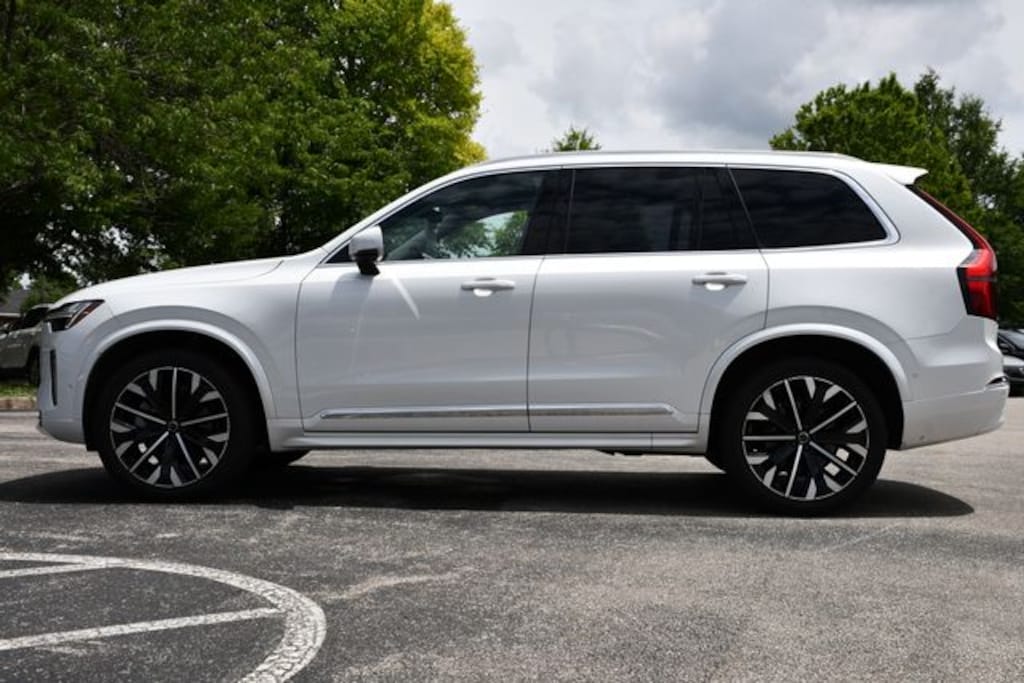 Used 2025 Volvo XC90 B6 (2025.5) Plus 7-Seater SUV