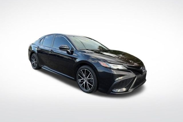 2021 Toyota Camry SE Sedan