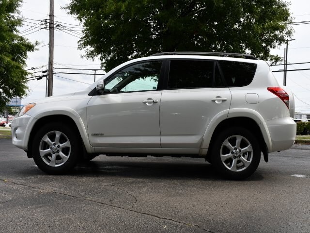 2010 Toyota RAV4 Limited photo 3