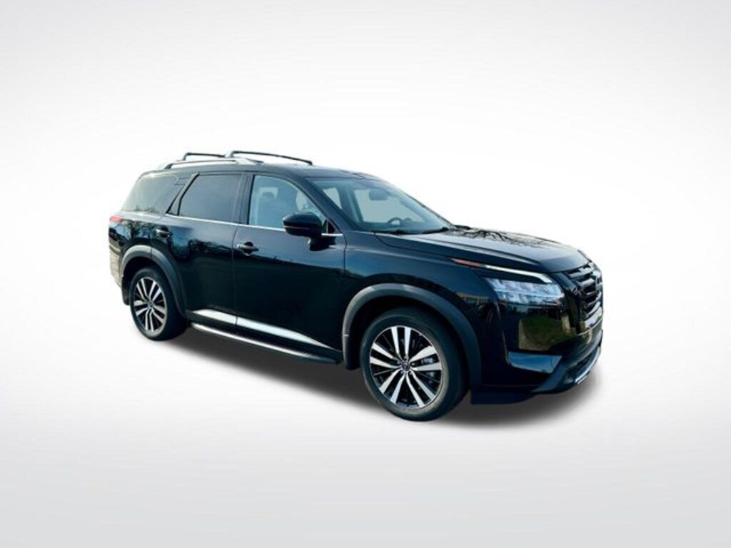 Used 2024 Nissan Pathfinder Platinum SUV