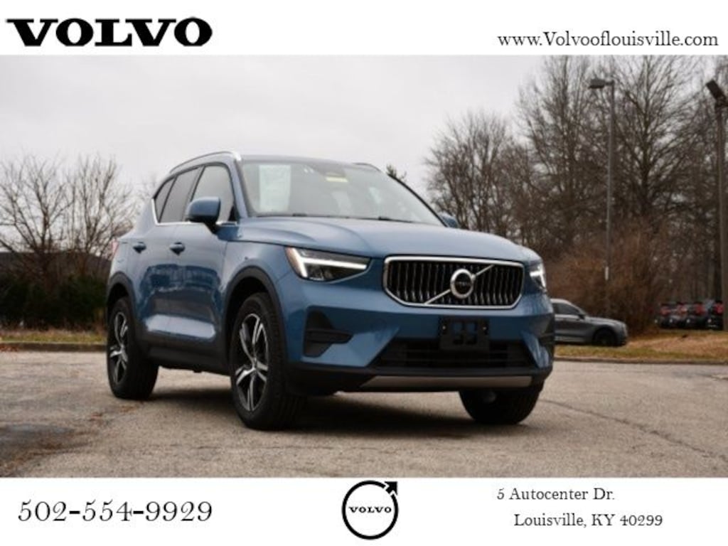 Certified 2025 Volvo XC40 B5 Core Bright Theme SUV