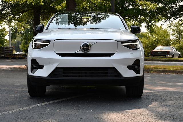 Used 2023 Volvo C40 Ultimate with VIN YV4ED3GM2P2056781 for sale in Louisville, KY