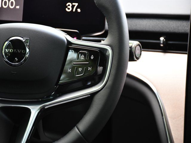 2025 Volvo EX90 Ultra - Photo 21