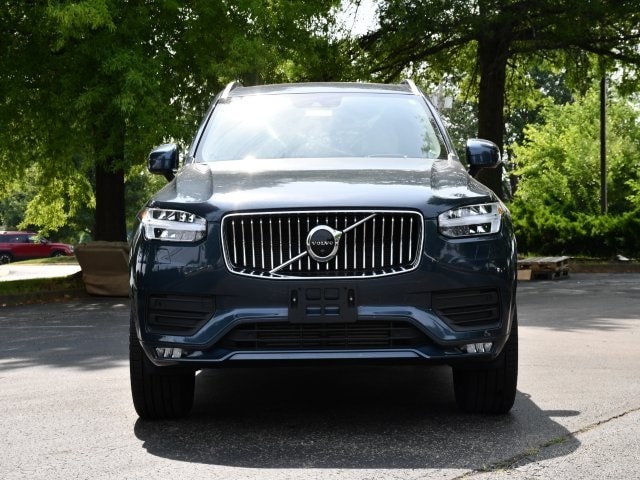 Used 2022 Volvo XC90 Momentum with VIN YV4A221K1N1852916 for sale in Louisville, KY