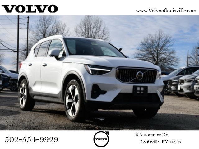 2025 Volvo XC40 Plus's photo