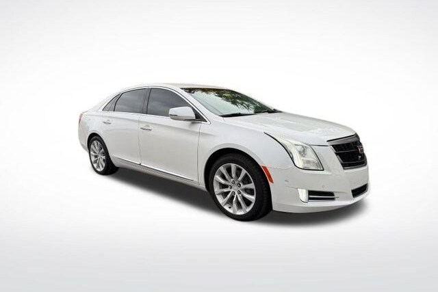 2016 CADILLAC XTS Luxury Collection Sedan