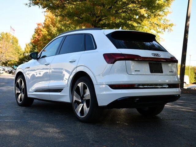 2023 Audi e-tron Premium Plus photo 4