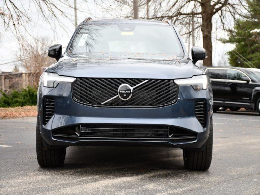 New 2026 Volvo XC90 B6 Ultra Dark Theme 7-Seater SUV