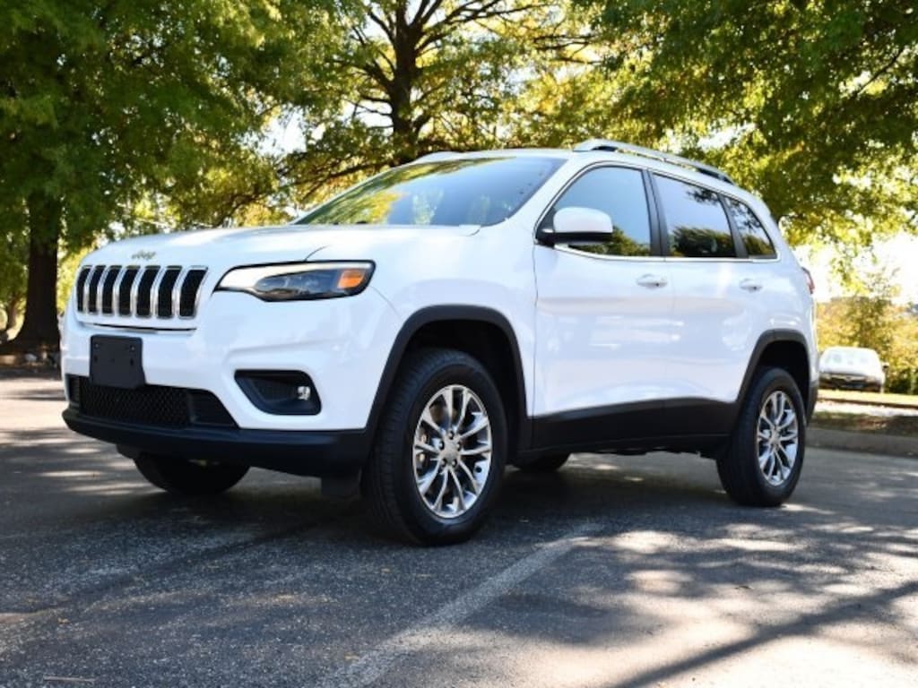Used 2019 Jeep Cherokee Latitude Plus 4x4 SUV
