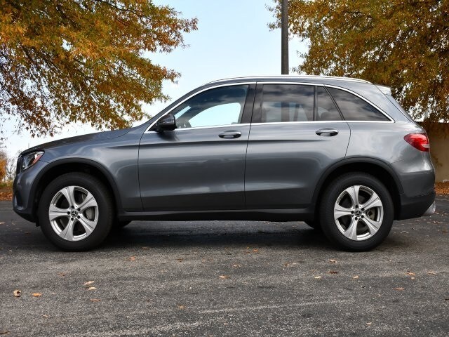 2018 Mercedes Benz GLC 300 4MATIC photo 4