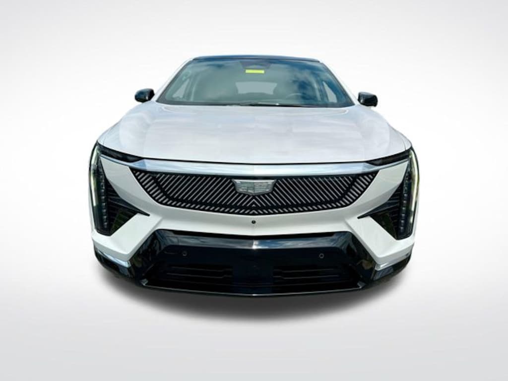 Used 2025 CADILLAC OPTIQ Luxury w/1SE SUV