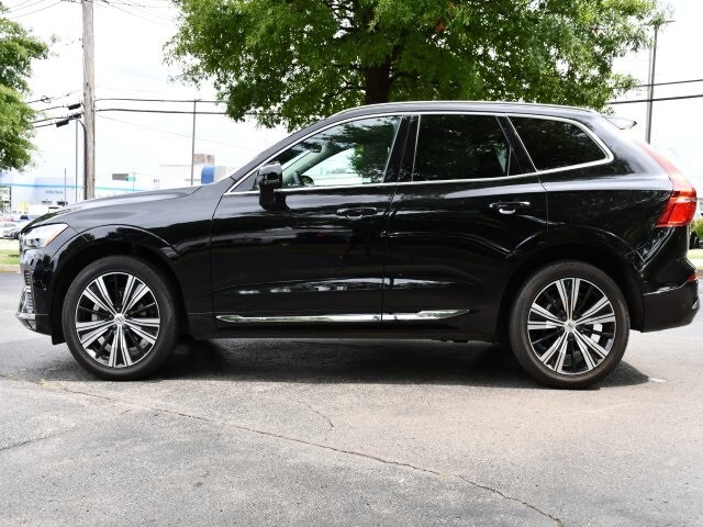 2022 Volvo XC60 B5 Inscription photo 2