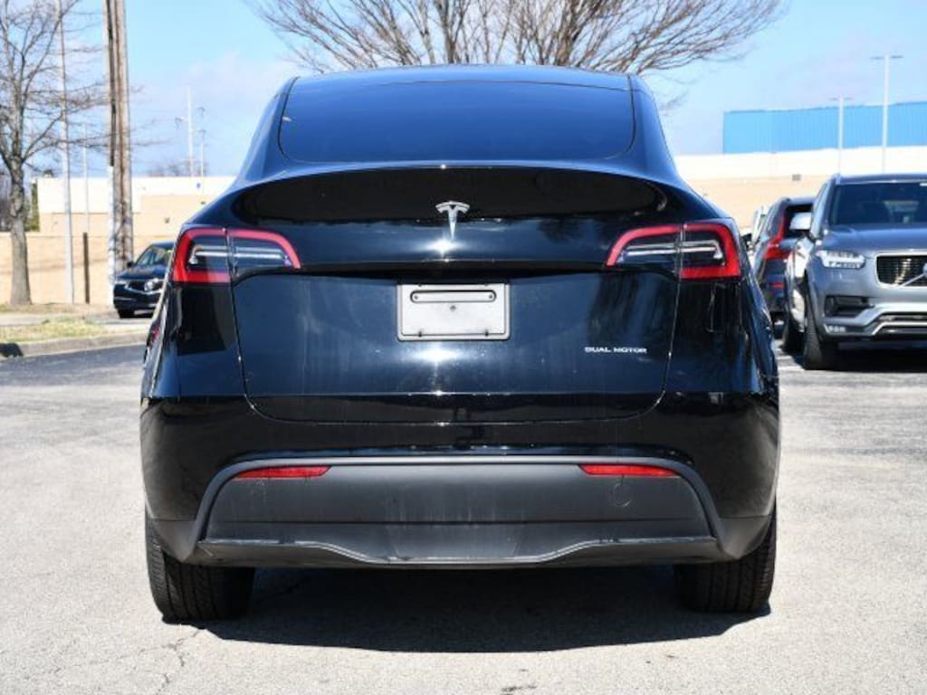 Used 2023 Tesla Model Y Long Range SUV