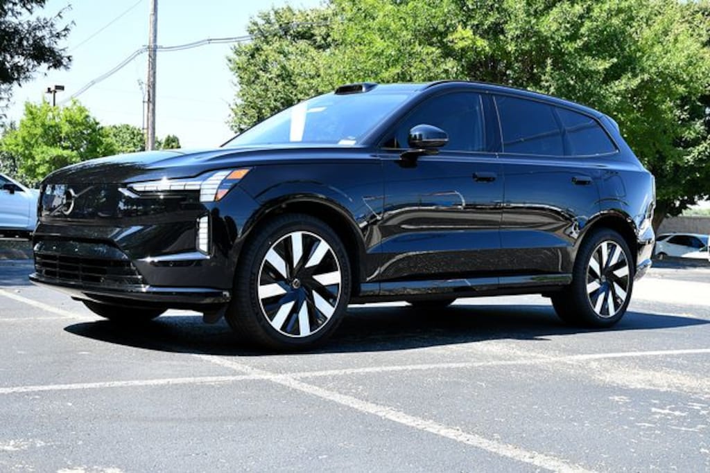 Certified 2025 Volvo EX90 Twin Motor Performance Ultra 6-Seater SUV